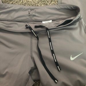 Grey Nike Dri-Fit leggings